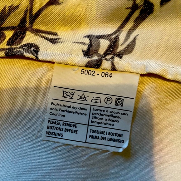 Savatore Ferragamo vintage from the archives silk blouse , S 6/ 42 worn once . - Picture 5 of 13